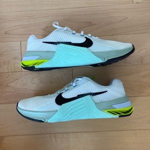 Women’s Nike Metcon 7, *womens size 8*